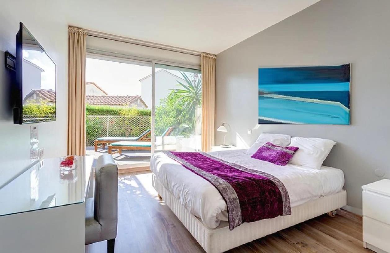 Hotel Sable Et Soleil - Port et Plage Fréjus Eksteriør bilde
