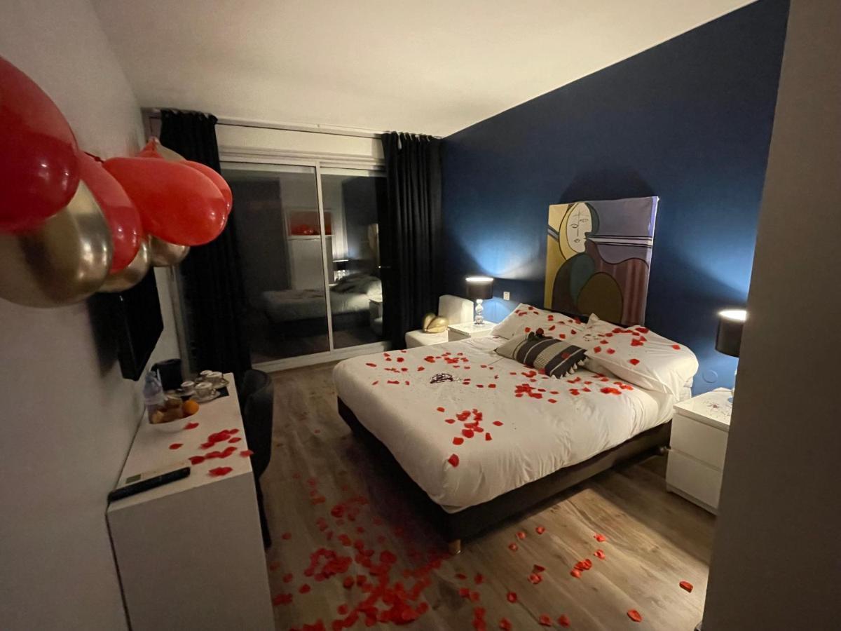 Hotel Sable Et Soleil - Port et Plage Fréjus Eksteriør bilde