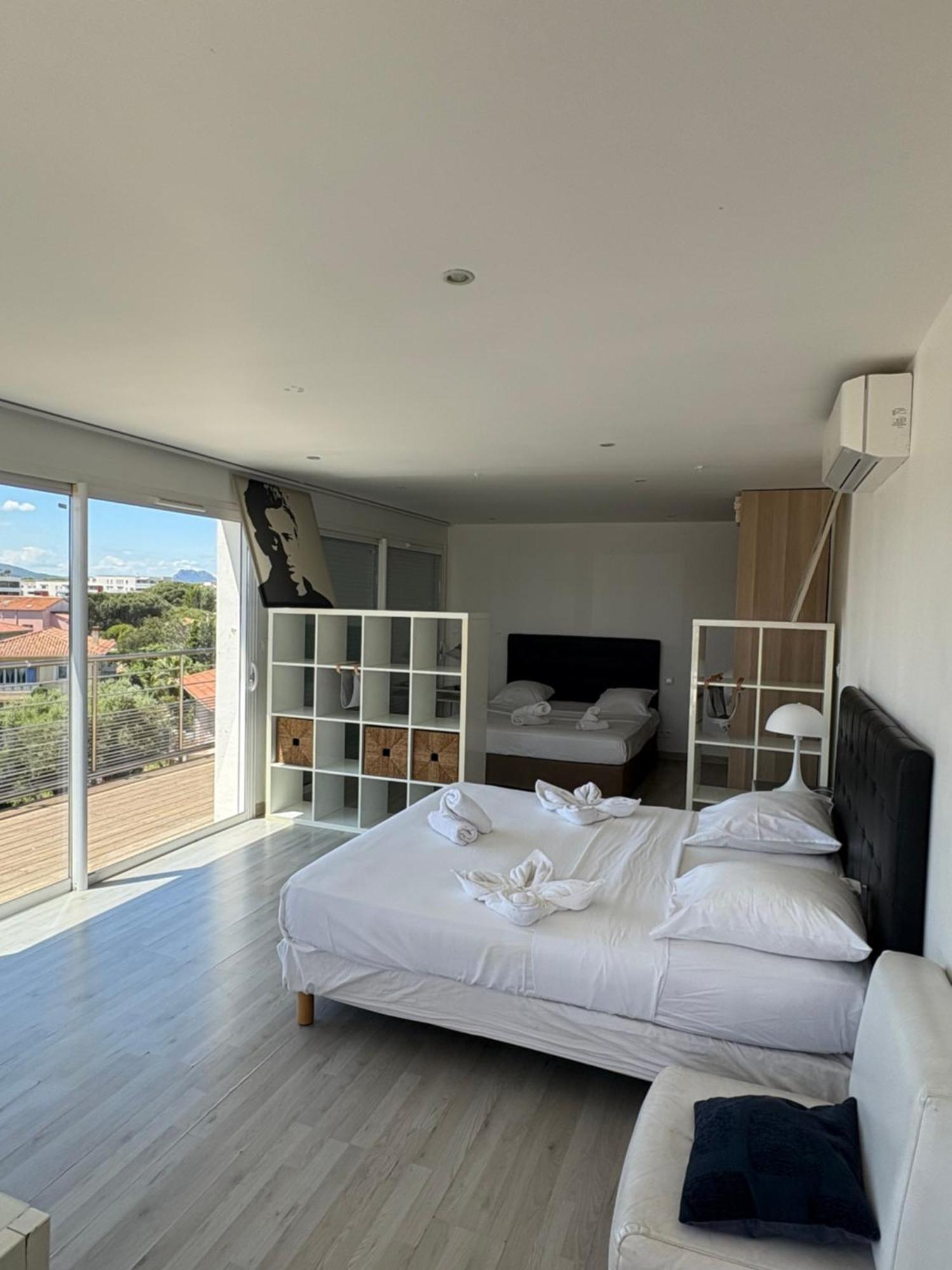 Hotel Sable Et Soleil - Port et Plage Fréjus Eksteriør bilde