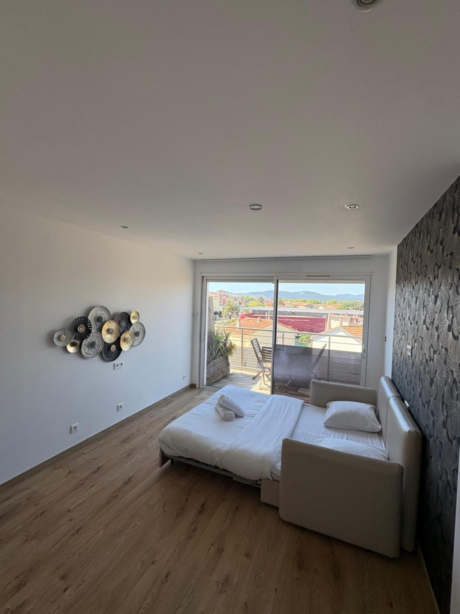 Hotel Sable Et Soleil - Port et Plage Fréjus Eksteriør bilde