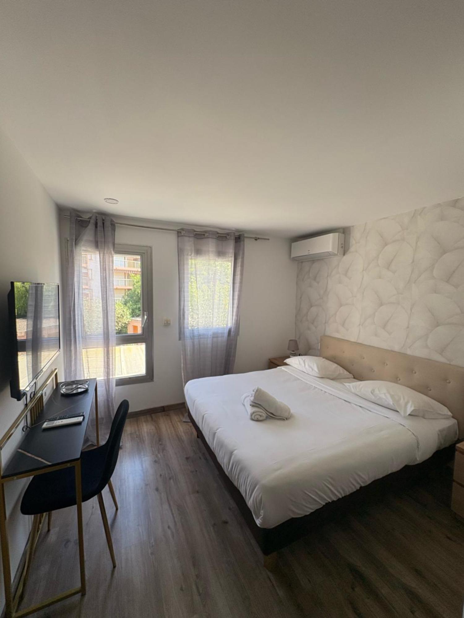 Hotel Sable Et Soleil - Port et Plage Fréjus Eksteriør bilde