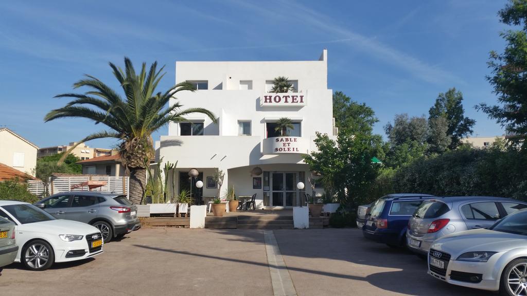 Hotel Sable Et Soleil - Port et Plage Fréjus Eksteriør bilde