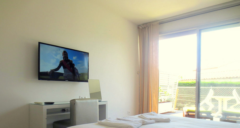Hotel Sable Et Soleil - Port et Plage Fréjus Eksteriør bilde