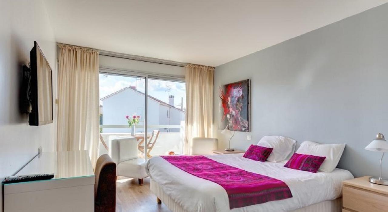 Hotel Sable Et Soleil - Port et Plage Fréjus Eksteriør bilde